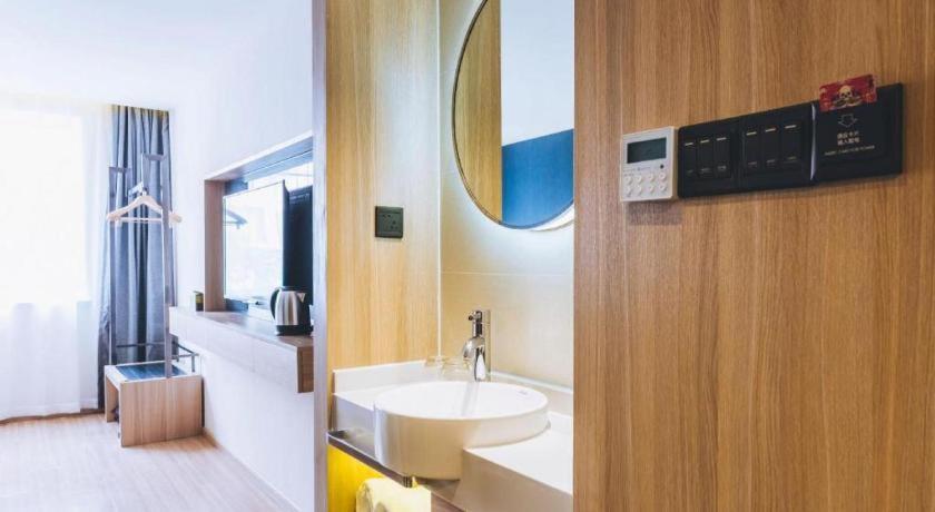 Hotel Ibis Styles Qingpu Sports Center
